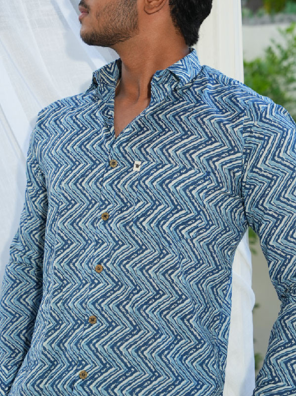 Blue Waves Cotton Shirt – Zig-Zag Print Elegance